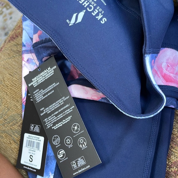 Skechers GO Walk Summer Rose high waisted full length legging Ladies Small - Picture 2 of 3